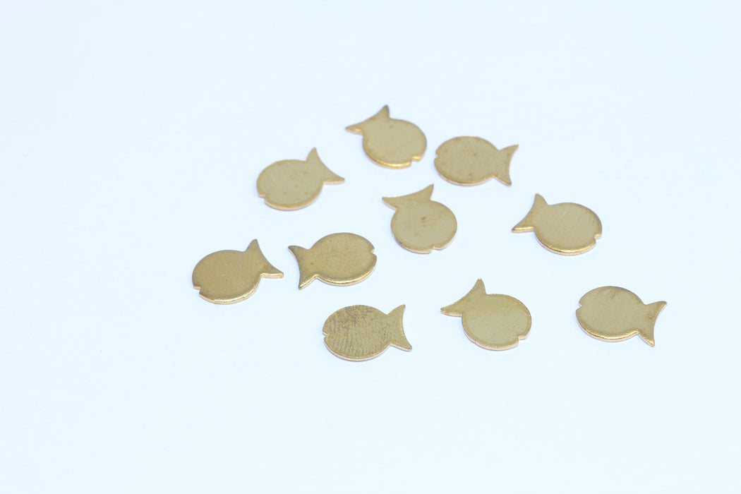 7,5x9,5mm Raw Brass Fish Beads, Fish Disc Charms, No Hole Disc Fish Beads, FNL34