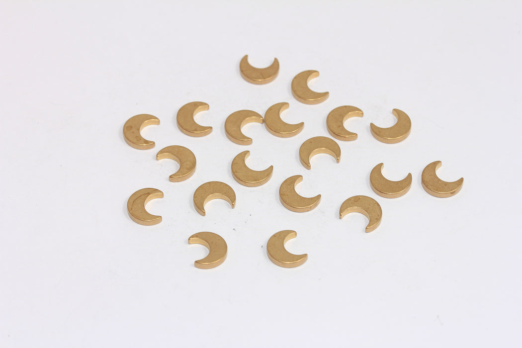 6x8mm Raw Brass Horn Charms, Horn Pendant, Moon Pendant, Moon Beads, Crescent Moon Charm, MLS361