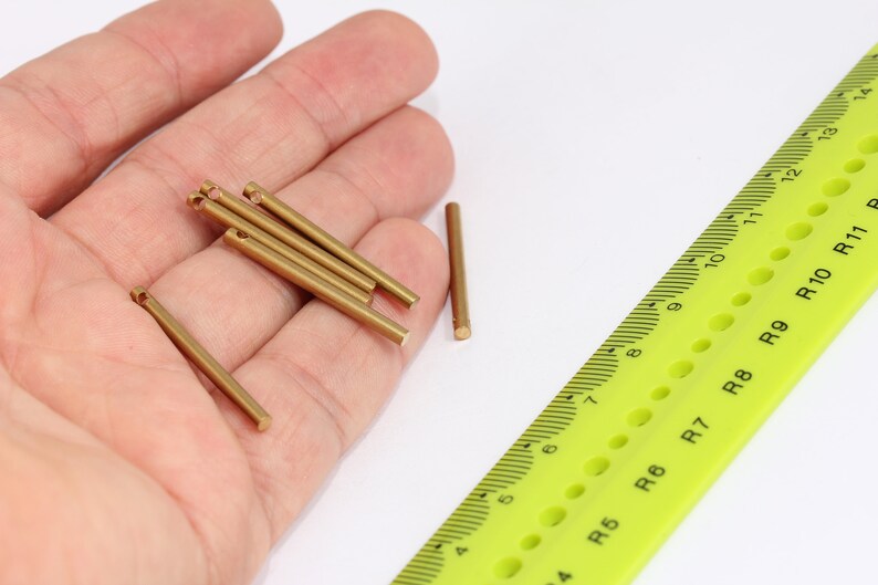 2,5x30mm Raw Brass Bar, Long Bar, Bar Necklace, Pendant  MTE557