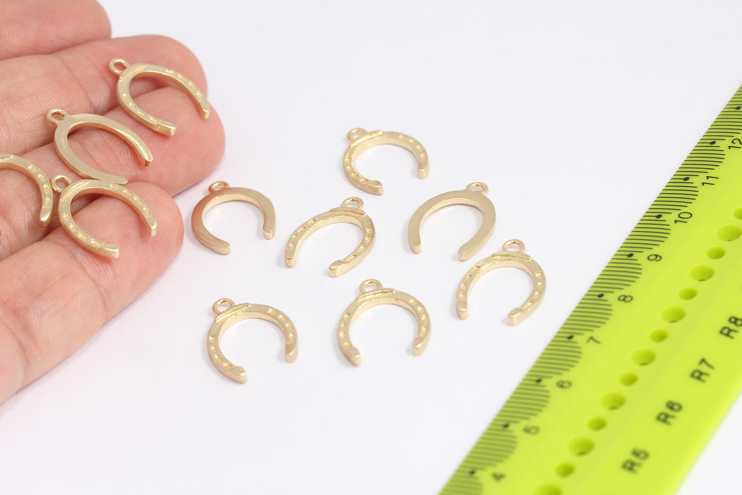 14x18mm Raw Brass Horseshoe Charms, Horseshoe Beads, SLM925