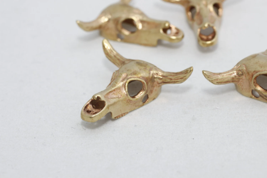 28mm Raw Barss Cattle Charms, Brass Buffalo Pendant, SOM193