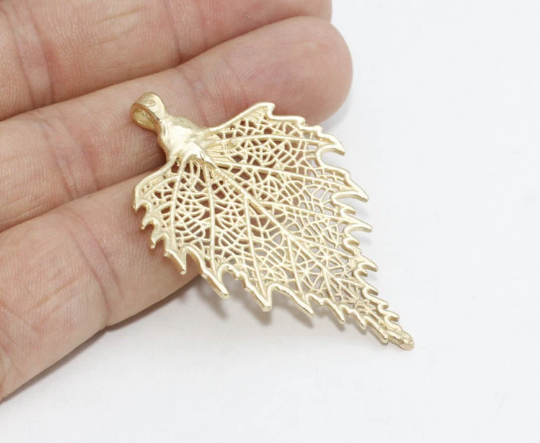 37x55mm Raw Brass Flower Pendant, Leaf Charms, Leaf  SOM213