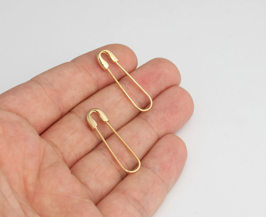 8x32mm 24k Shiny Gold Plated Safety Pin Charm, Gold Safety , FNL173