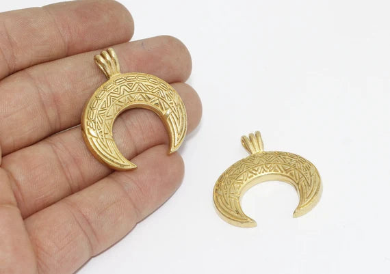 33x36mm Raw Brass Horn Pendant, Half Moon Charms,  SOM93