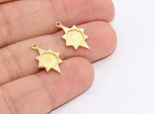 12x20mm Raw Brass Star Charms, Star Charm, Pole Star,  MTE867