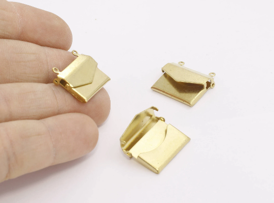 17x21mm Raw Brass Envelope Charms, Gold Pendant, Letter  AE189