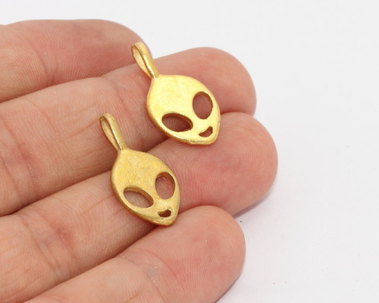 12x22mm Raw Brass Alien Charm, Alien Head Charm, UFO  MTE926