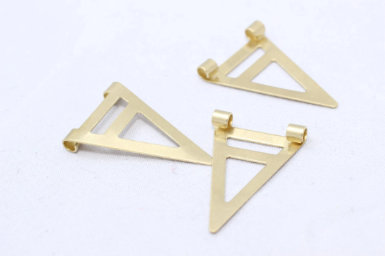 17x25mm Raw Brass Triangle Charms, Triangle Connector  AE66