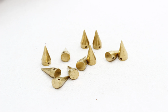 7x16mm Raw Brass Spike Pendant, Cone Spikes, Brass AE134