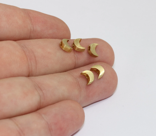 5x6mm Raw Brass Moon Charms, Crescent Moon Charm, MLS244