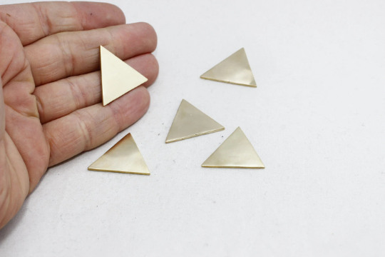 25x28mm Raw Brass Triangle Pendant, Triangle Charms, SOM115